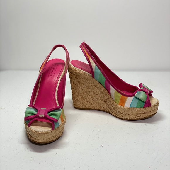 Coach Grace Watercolor Straw Wedges - Picture 5 of 6
